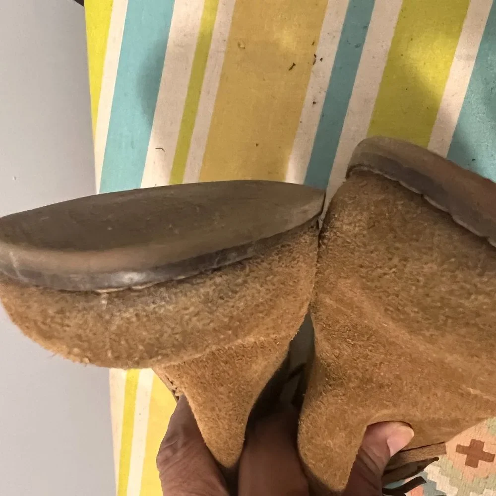 Lucky Brand tan fringed size 7 boots